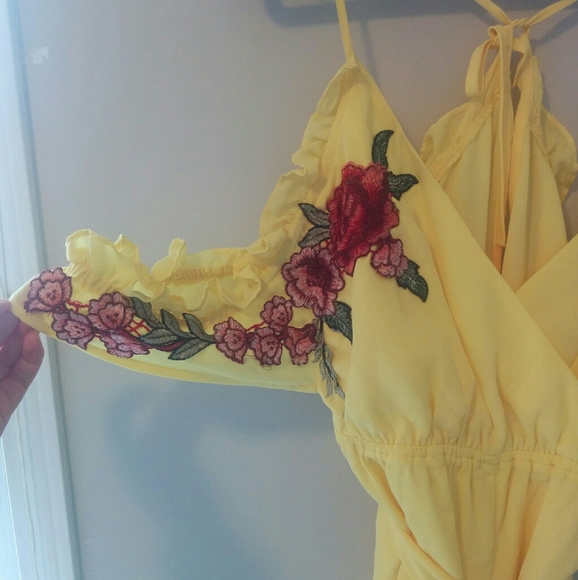 Yellow romper - banjul - Picture 1 of 3